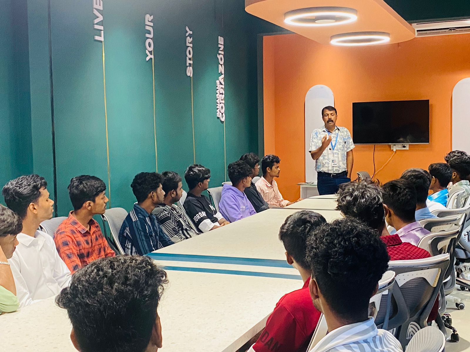 Internship/projects in ahmedabad