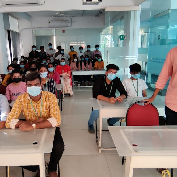Internship/projects in noida